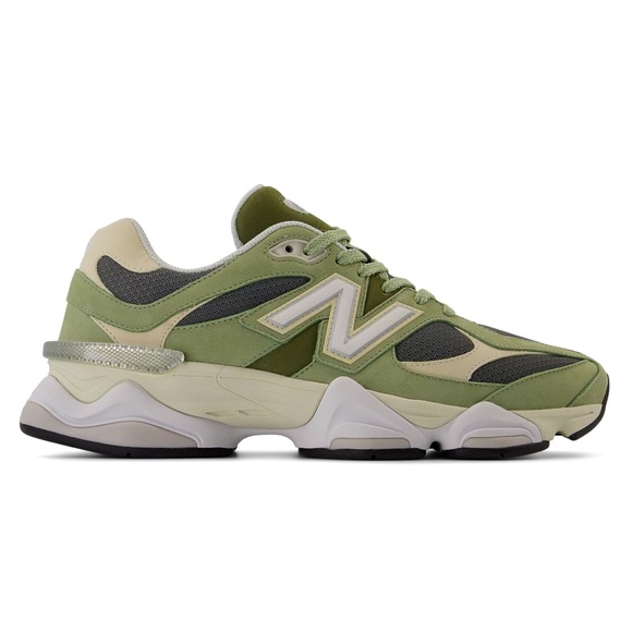 New Balance Shoes - 🥝 NEW BALANCE 9060 LIGHT GREEN WHITE 🥝